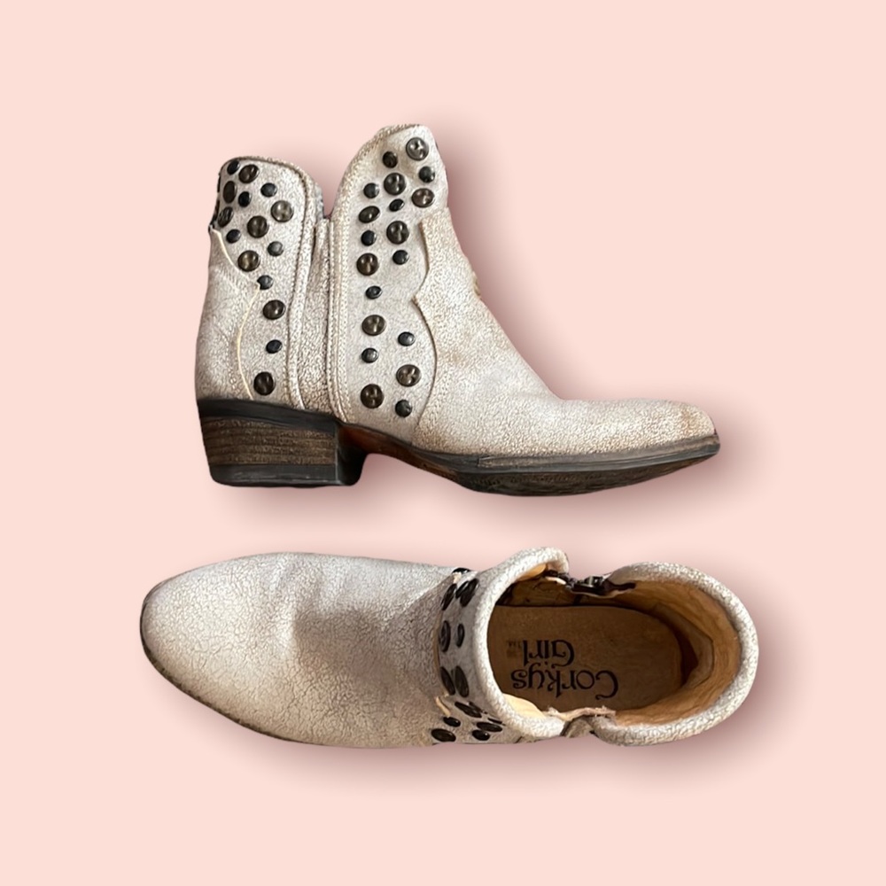 Corkys Girl TOLEDO Leather Studded Bootie Sz 7 EUC